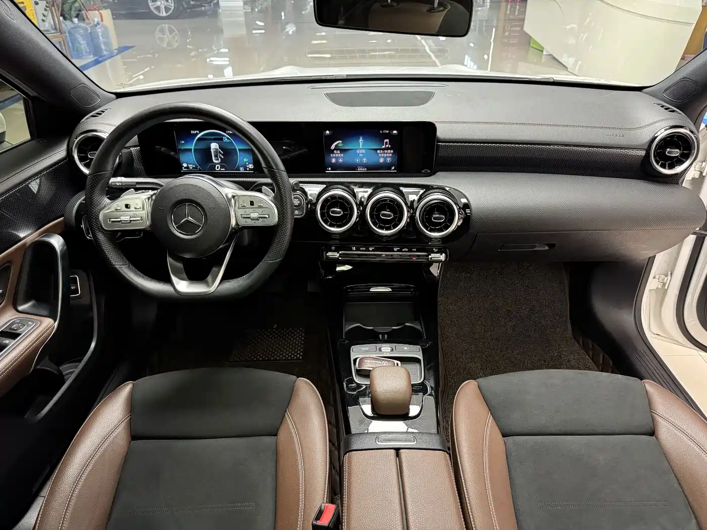 Фото 13 - Mercedes-Benz A-Class