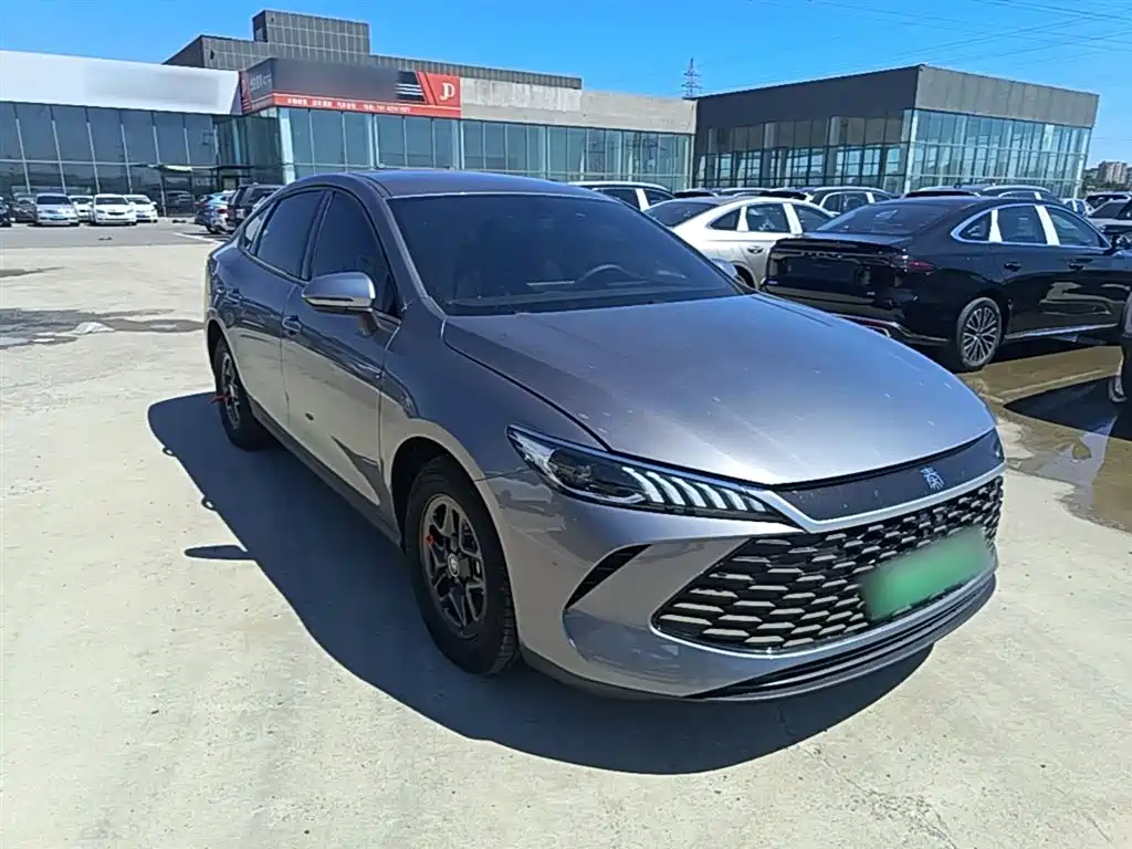 BYD Qin PLUS 2025 DM-i Smart Drive 55KM Leader фото 4