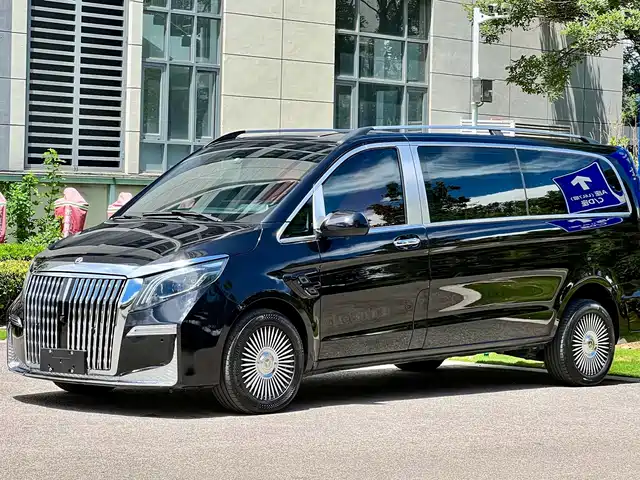 Mercedes-Benz Vito 2023 2.0T Elite 7-Seater
