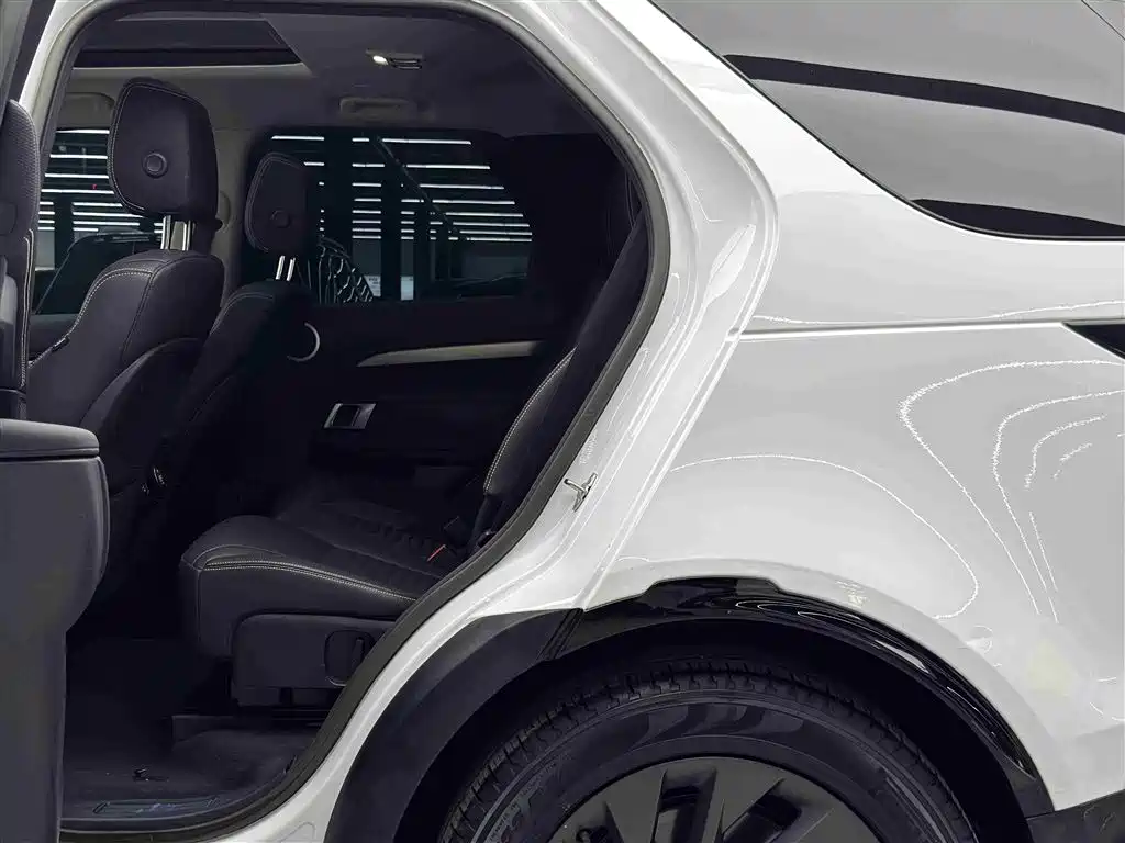 Land Rover Discovery 2023 Facelift 360PS R-Dynamic S фото 7