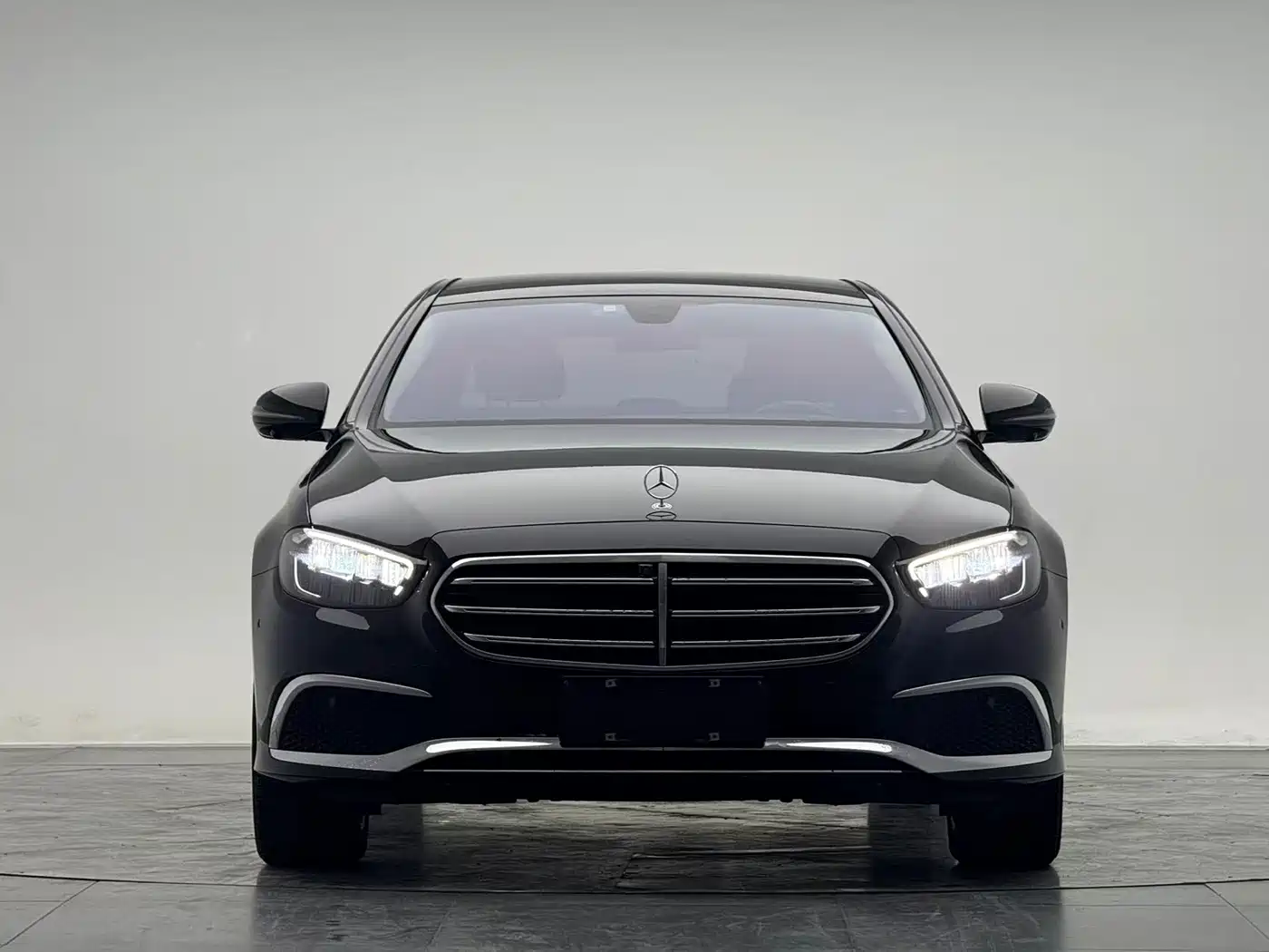 Mercedes-Benz E-Class 2022 E 300 L Fashion фото 2