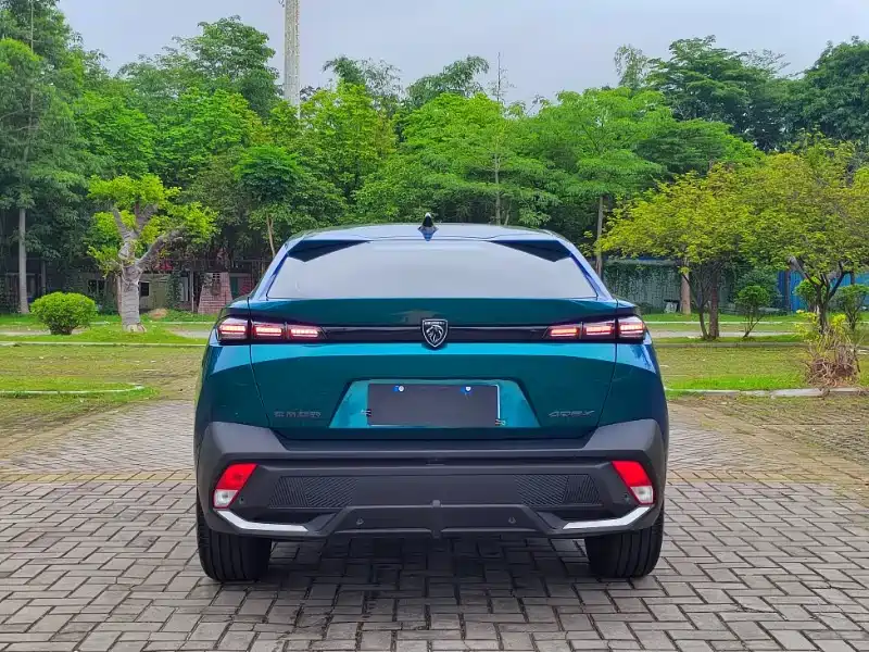 Peugeot 408X 2023 Gravity Edition фото 6
