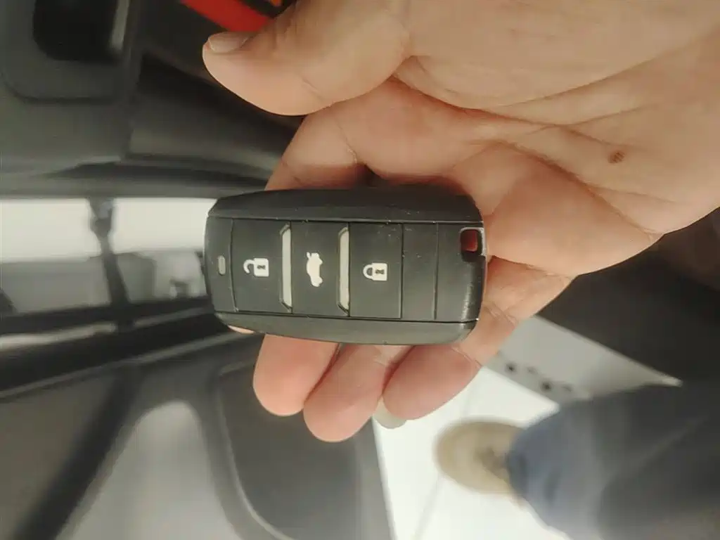 Фото 9 - Changan CS75