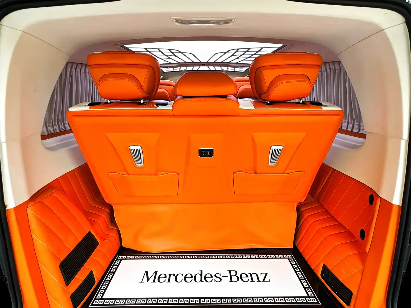Mercedes-Benz Vito 2023 2.0T Elite 7-Seater фото 21