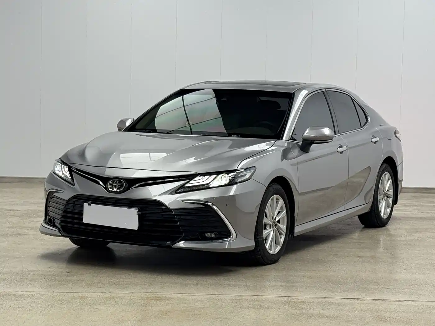 Toyota Camry 2021 2.0G Luxury Edition