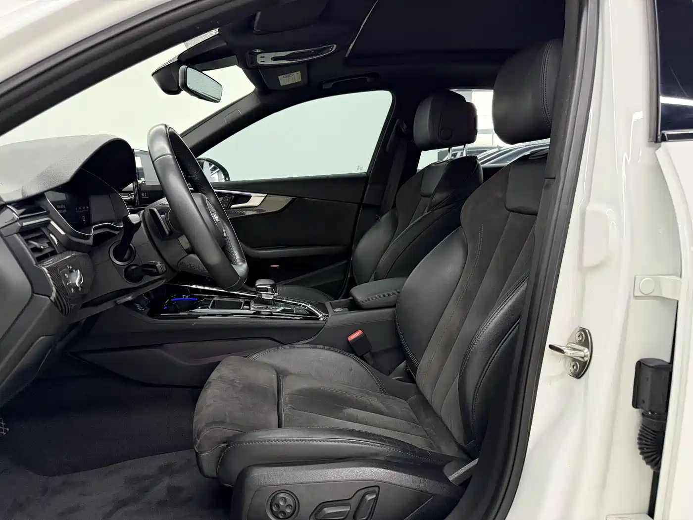 Audi A4L 2022 45 TFSI quattro Premium Dynamic фото 11