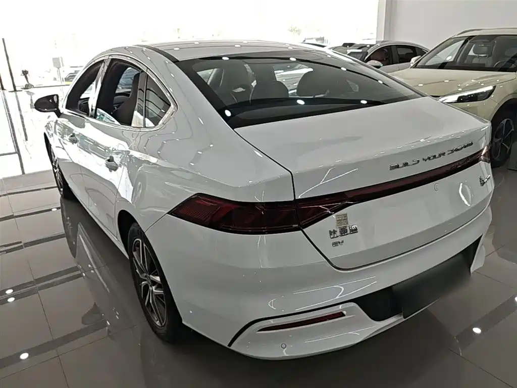 BYD Qin PLUS 2023 EV 510KM Travel Edition фото 23