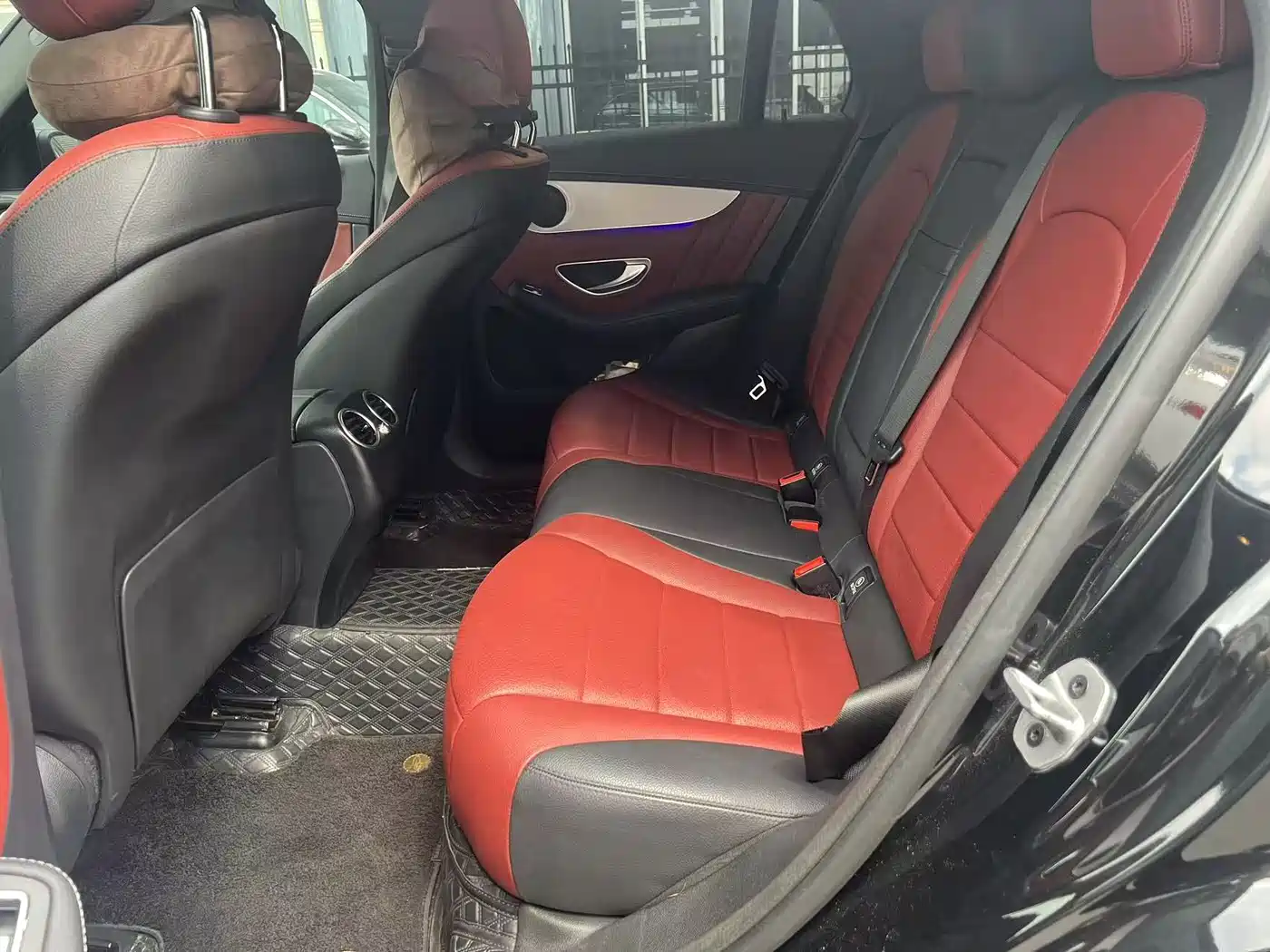 Mercedes-Benz GLC Coupe 2022 GLC 260 4MATIC Coupe SUV фото 6