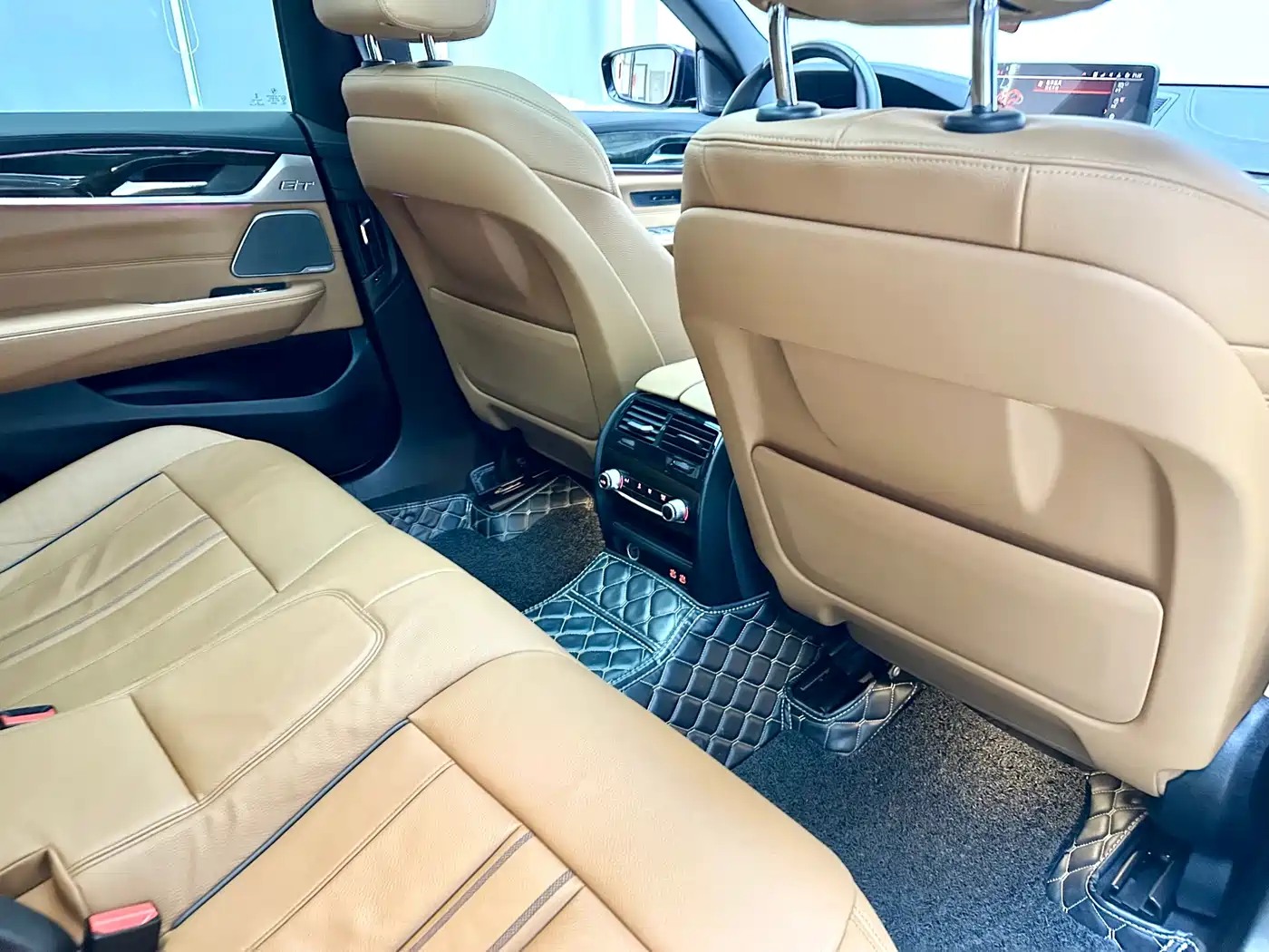 BMW 6 Series GT 2022 Model 630i M Sport Package фото 12