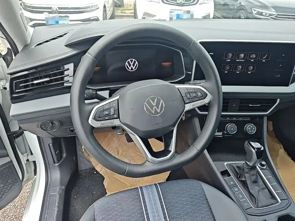 Volkswagen Sagitar 2025 200TSI DSG Flying Leap Edition фото 17