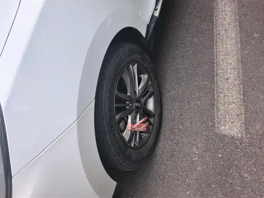 Hyundai Beijing Hyundai ix35 2015 2.0L Automatic 2WD Smart Type China IV фото 6