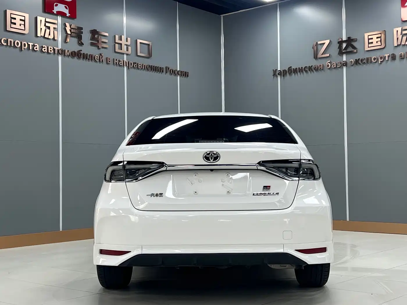 Toyota Corolla 2021 TNGA 1.5L CVT GR SPORT Edition фото 4