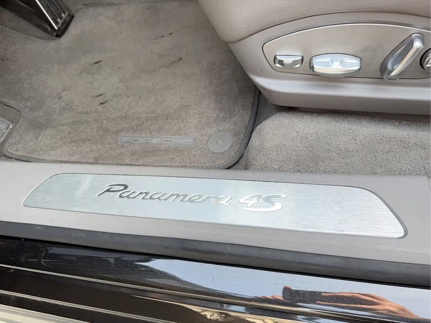 Porsche Panamera 2010 Model Panamera 4S 4.8L фото 16