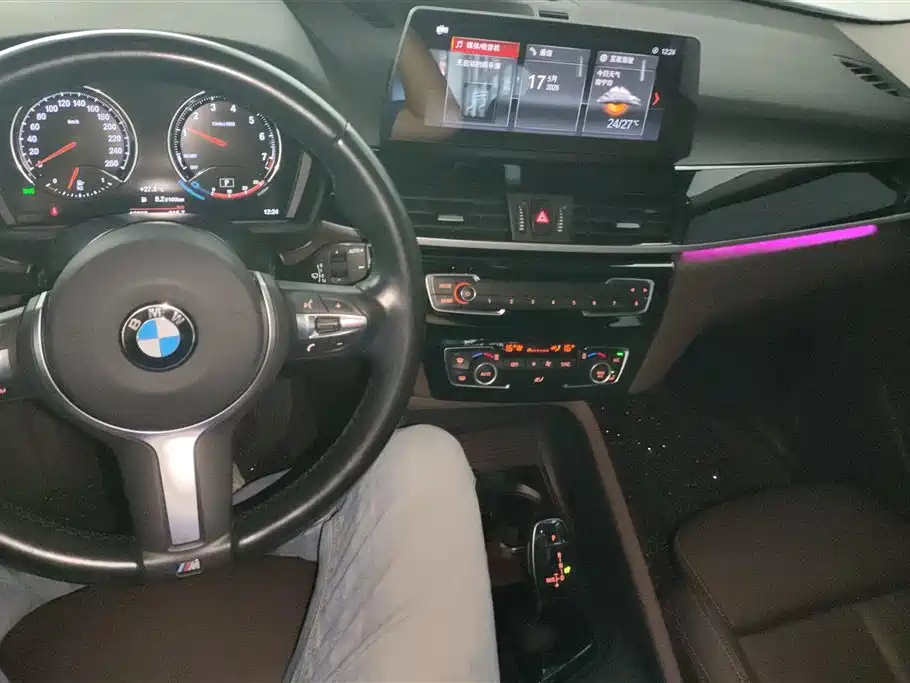 BMW X1 2022 sDrive25Li Leading фото 12