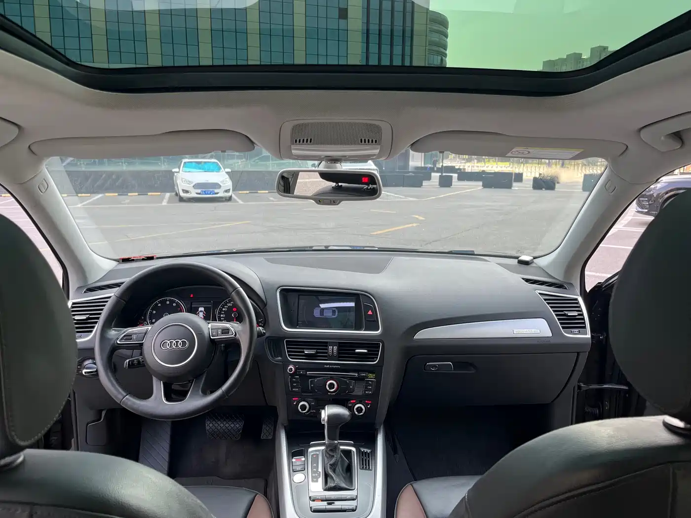 AUDI Q5