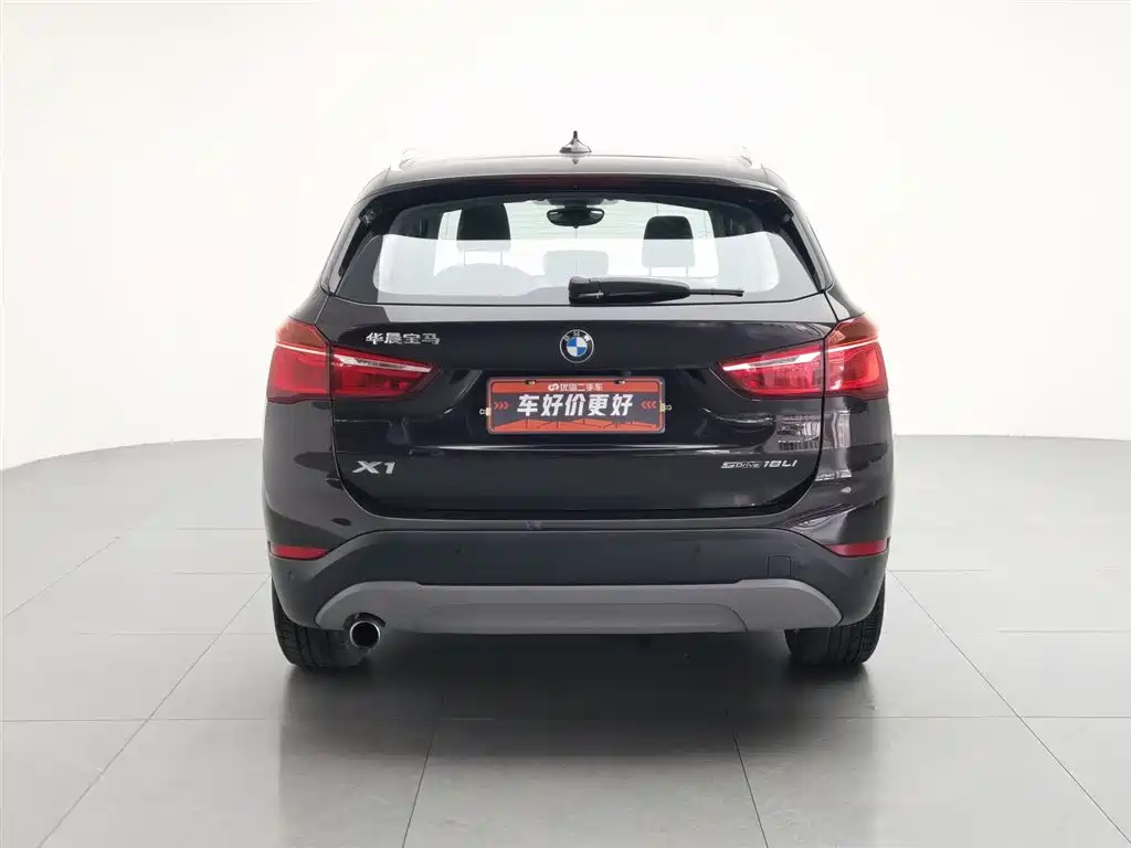 BMW X1 2018 sDrive18Li Fashion Model фото 4