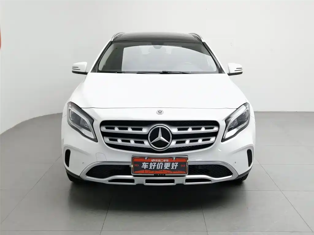 Mercedes-Benz GLA 2018 GLA 200 Fashion фото 3