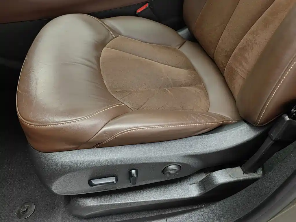 Photo 20 - Buick Envision Plus