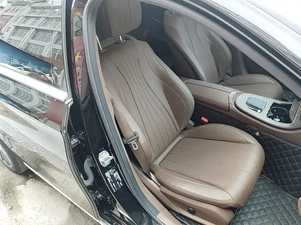 Mercedes-Benz E-Class 2020 E 300 L Luxury Model фото 25