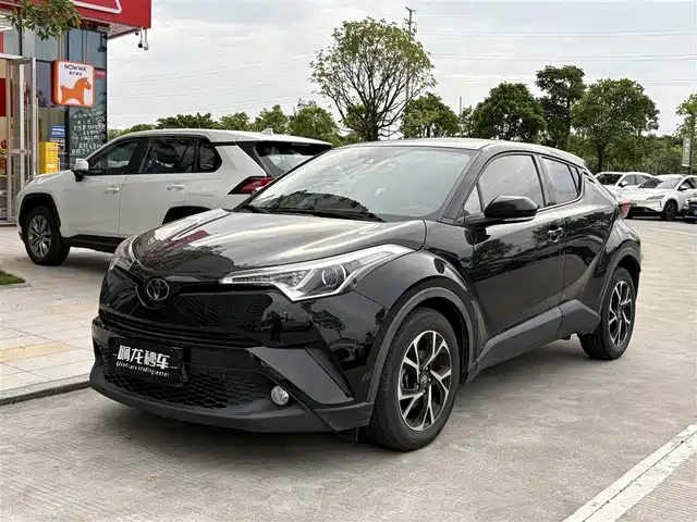  Toyota Toyota C-HR 2020 Model 2.0L Leading