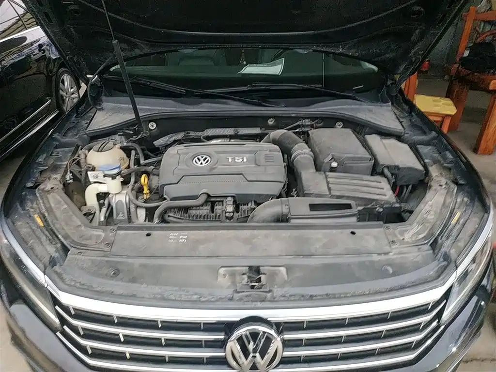 Volkswagen Passat 2016 330TSI DSG Honor Edition фото 20