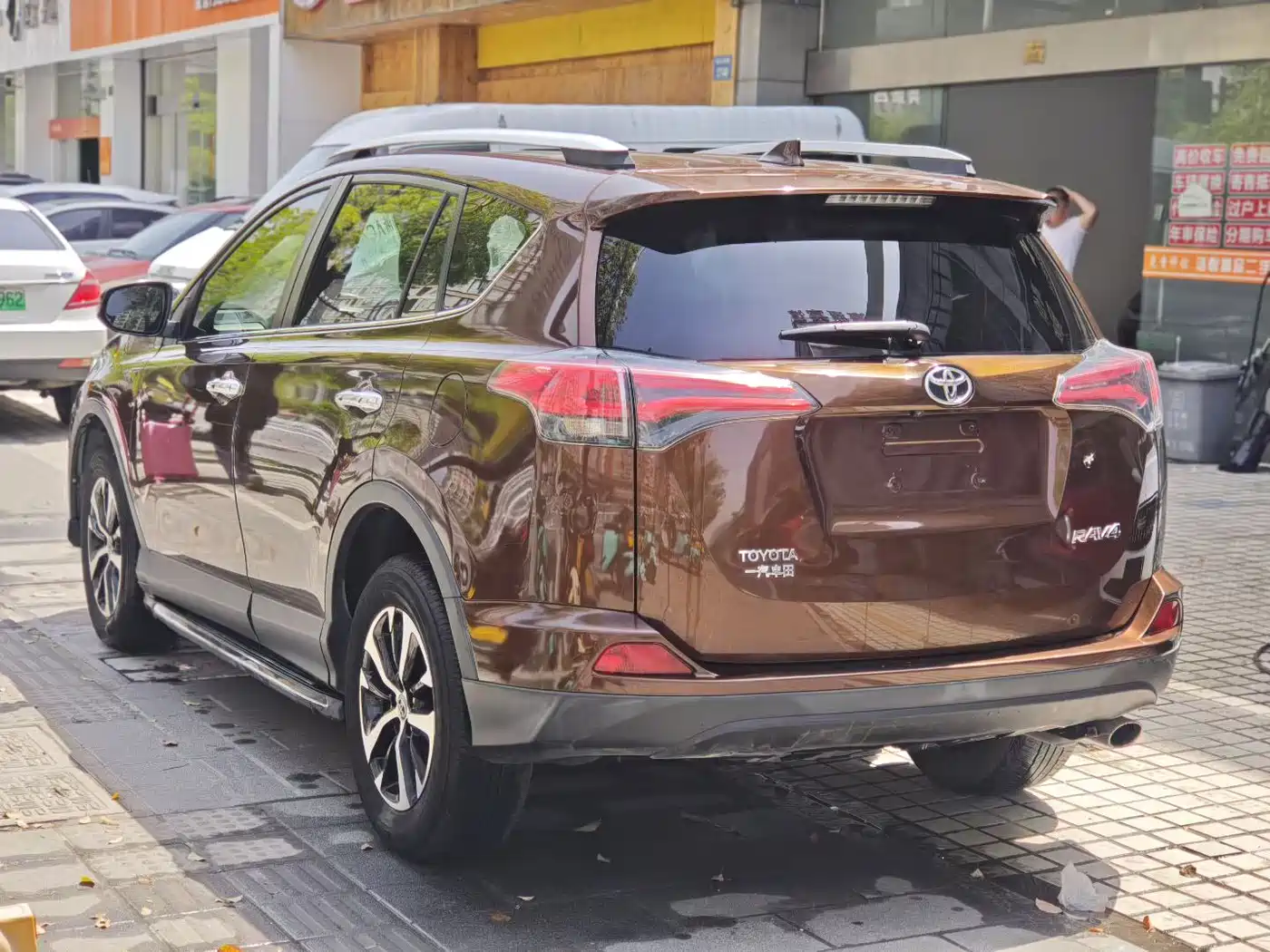 Toyota RAV4 Rongfang 2016 2.0L CVT 2WD Trend (China V) фото 6