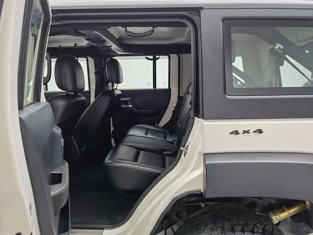BAIC ORV Beijing Offroad BJ40 2016 Model 40L 2.0T Manual 4WD Premium фото 15