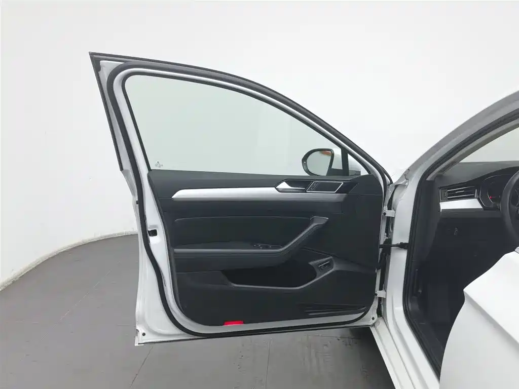 Volkswagen Weilan 2018 380TSI 2WD Comfort Edition фото 8