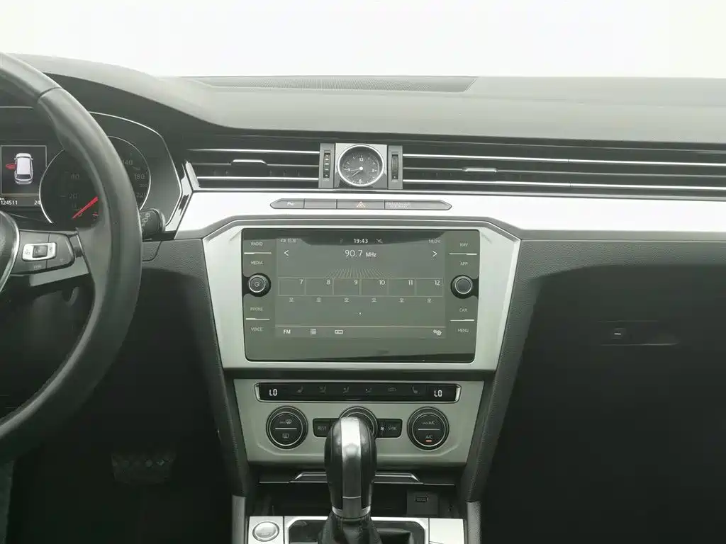Volkswagen Weilan 2018 380TSI 2WD Comfort Edition фото 12