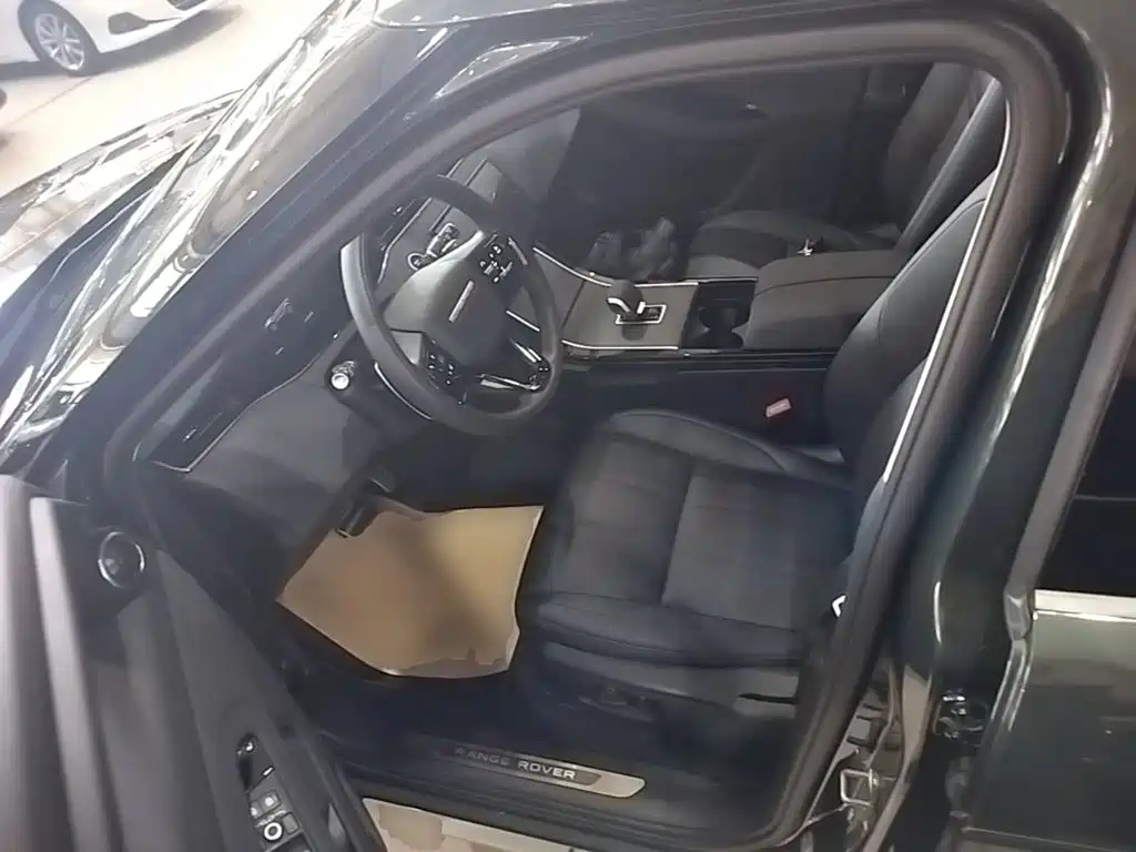 Land Rover Range Rover Evoque 2025 2024 Range Rover Evoque L 249PS Light Master Edition