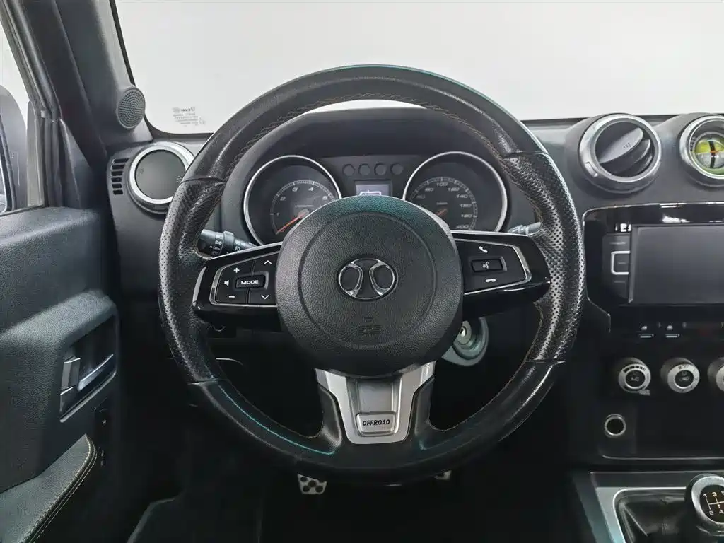 BAIC ORV Beijing Offroad BJ40 2016 Model 40L 2.0T Manual 4WD Premium фото 11