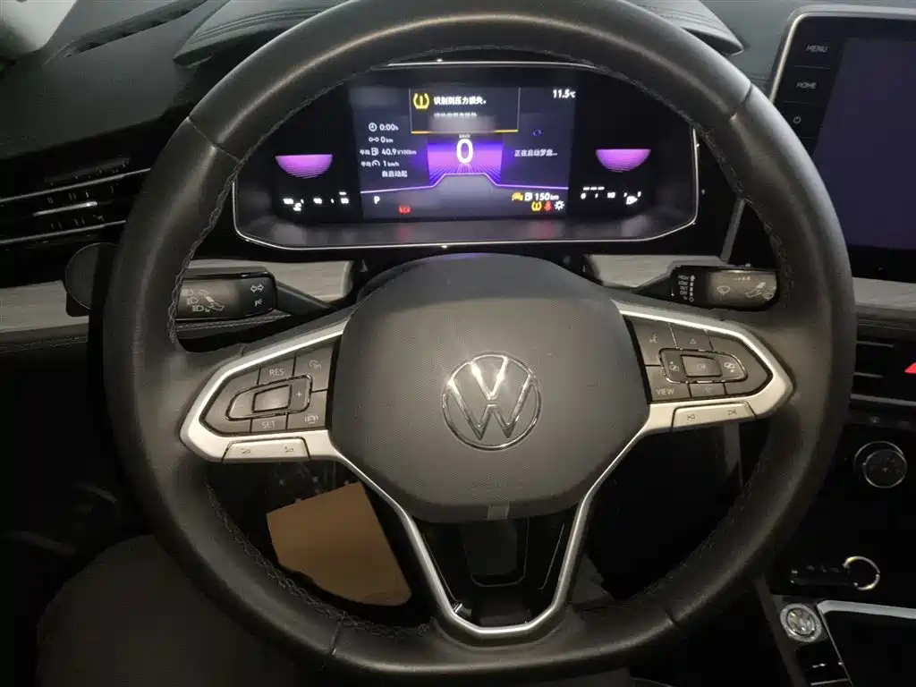 Volkswagen Sagitar 2023 300TSI DSG Surpassing Edition фото 11