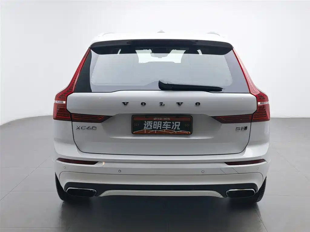 Volvo XC60 2018 T5 AWD Inscription Sport Edition фото 4