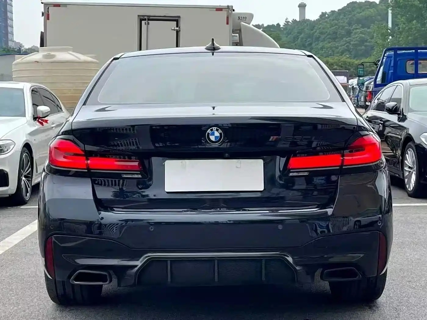 BMW 5 Series 2021 530Li Leading M Sport Package фото 12