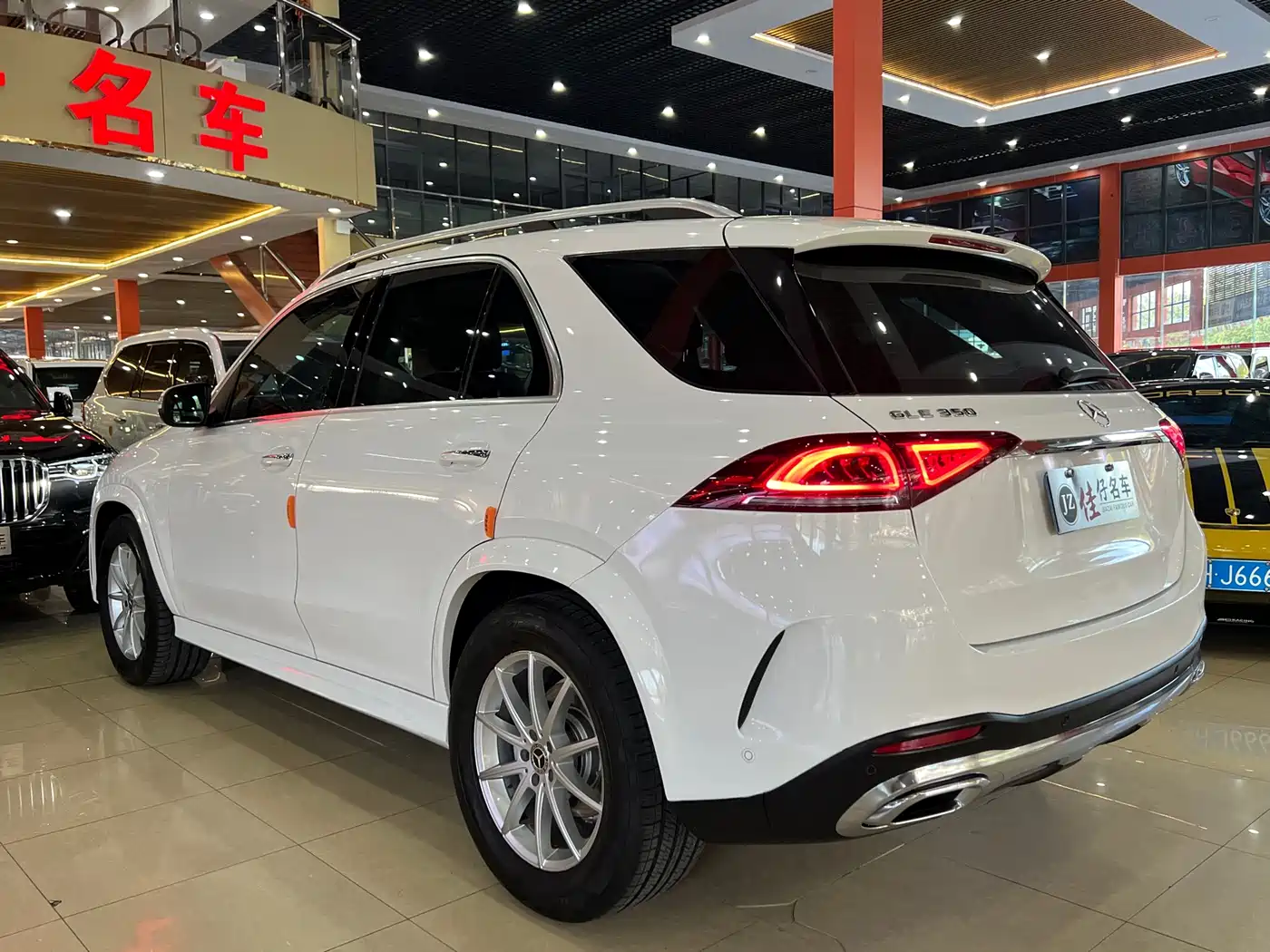 Mercedes-Benz GLE 2020 GLE 350 4MATIC Fashion фото 6