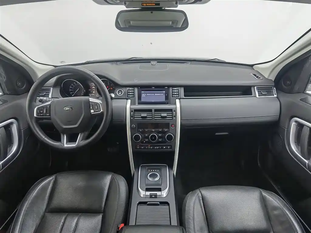Land Rover Discovery Sport 2016 2.0T HSE фото 5