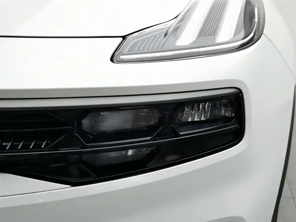 Lynk & Co 06 2020 1.5T Power Pro фото 7