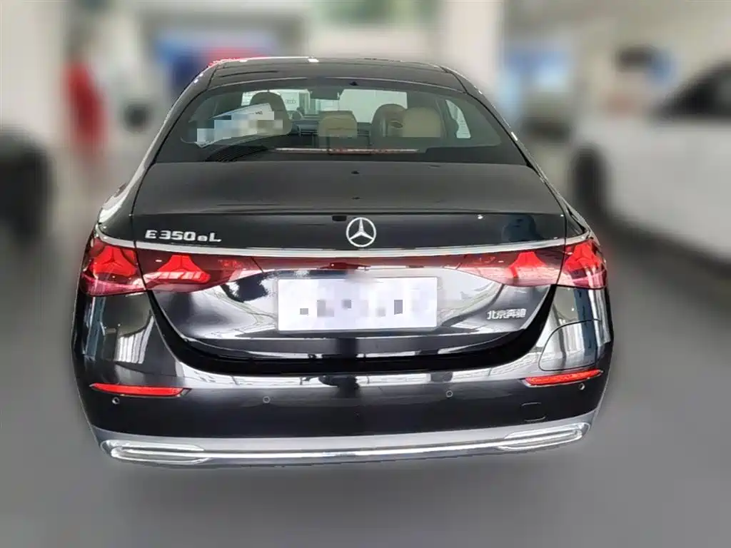 Mercedes-Benz E-Class New Energy 2024 E 350 e L Plug-in Hybrid Sedan фото 4