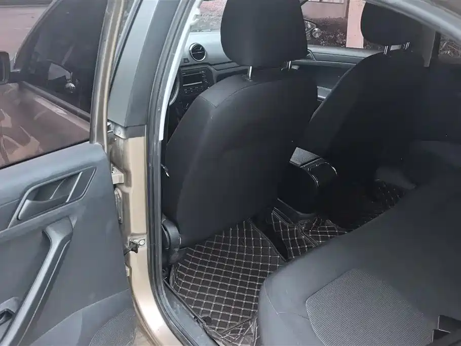 Volkswagen Jetta 2017 1.5L Manual Fashion фото 11