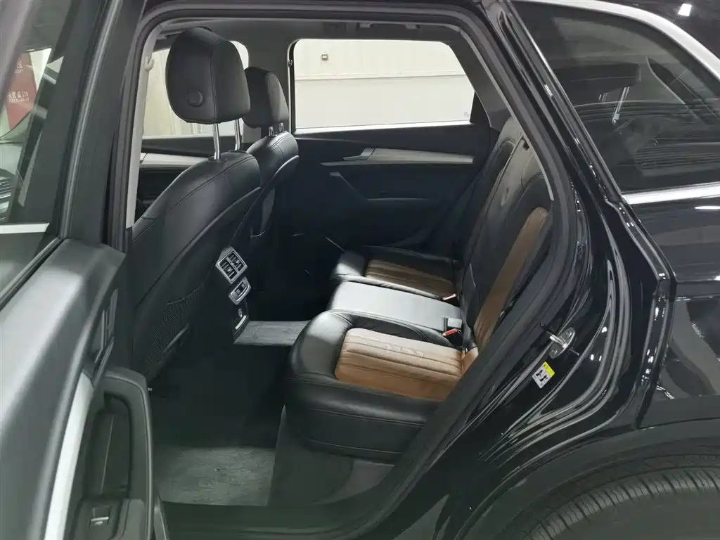 Audi Q5L 2020 40 TFSI Prestige Fashion фото 15