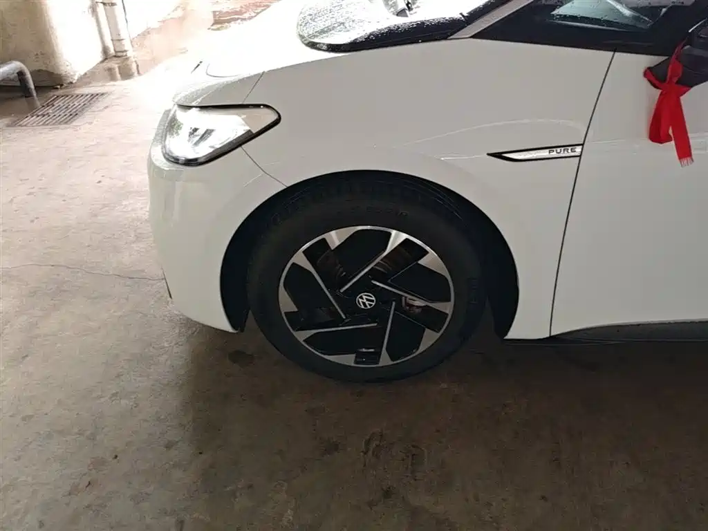 Volkswagen ID.3 2024 Pure Smart Edition фото 23