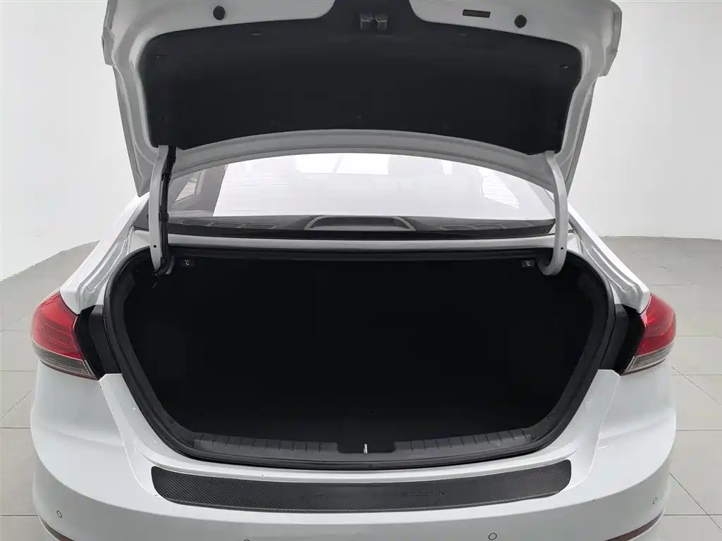 Hyundai Elantra 2019 1.4T Dual-clutch XuanDong·Vitality Type фото 16