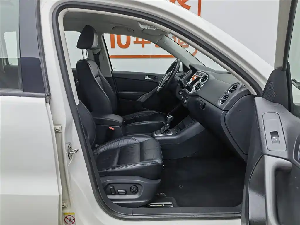Volkswagen Tiguan 2012 1.8TSI Automatic 2WD Trend Edition фото 23