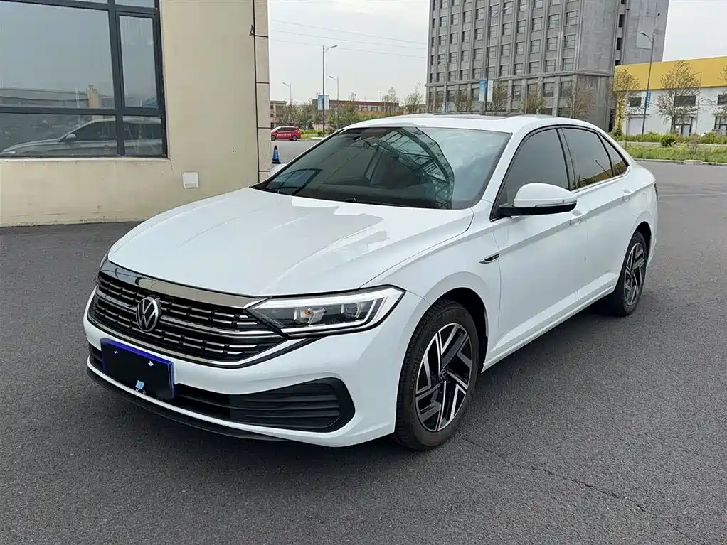 Volkswagen Sagitar 2025 300TSI DSG Flying Leap Edition фото 2