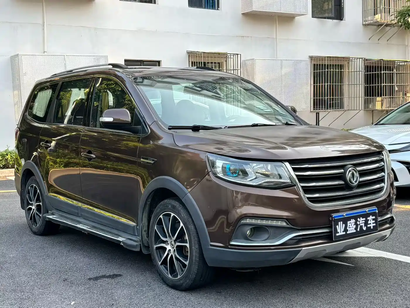 Dongfeng Fengxing Fengxing SX6 2017 2016 1.6L Manual Luxury