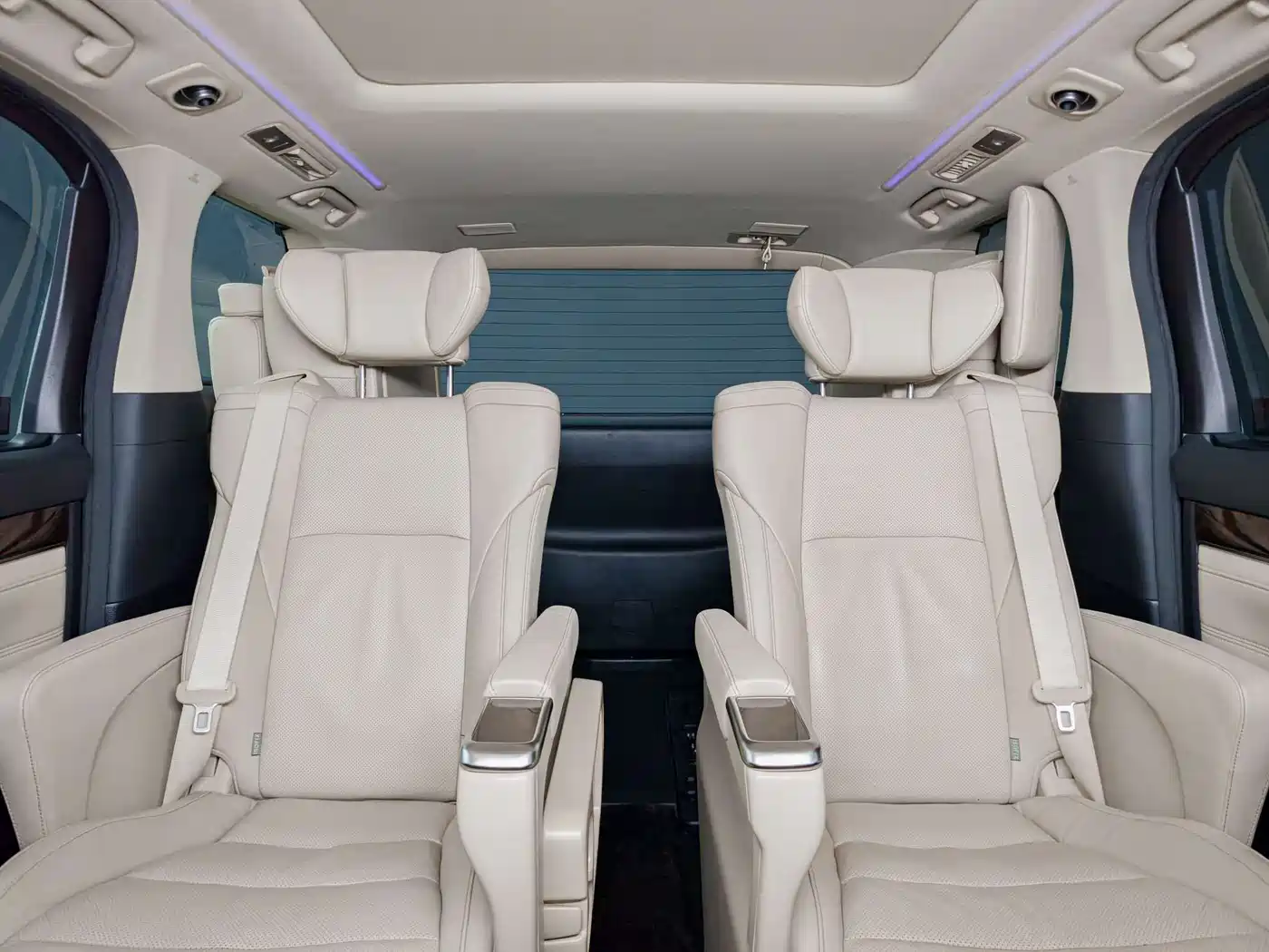 Toyota Alphard 2018 Facelift 3.5L Luxury Edition фото 14