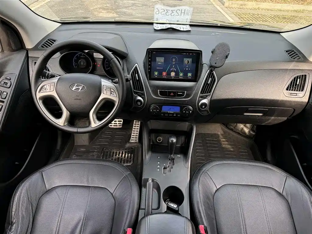 Hyundai Beijing Hyundai ix35 2010 2.4L Automatic 2WD Premium GLS фото 3