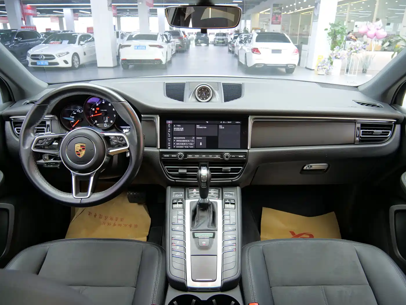 Porsche Macan 2018 Macan 2.0T фото 12
