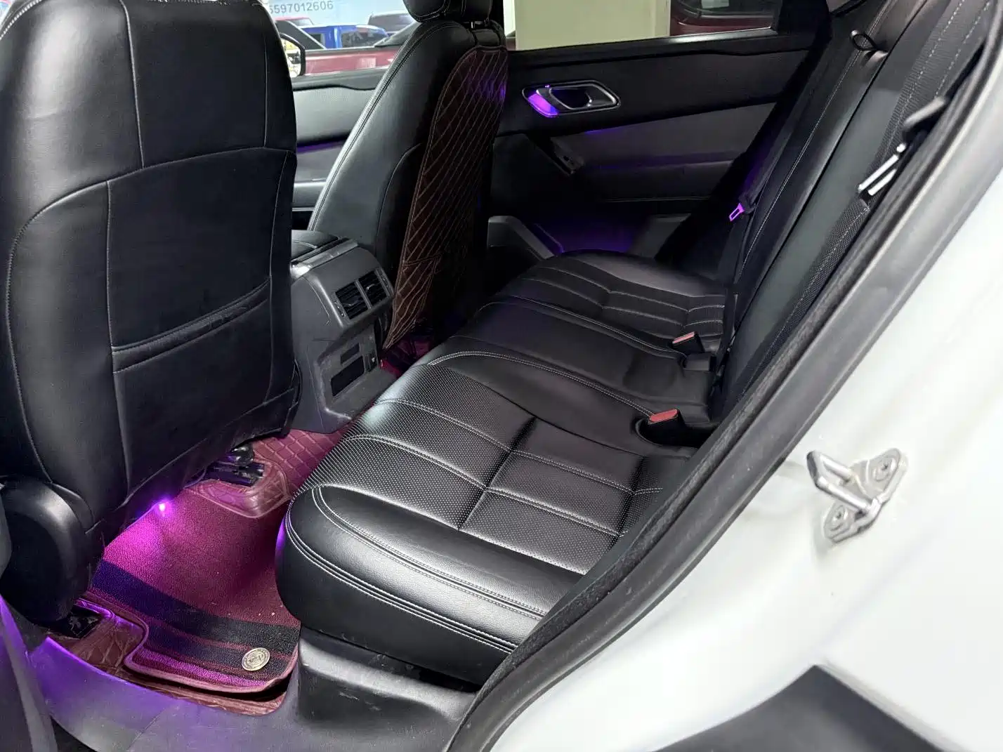 Фото 7 - Land Rover Range Rover Velar