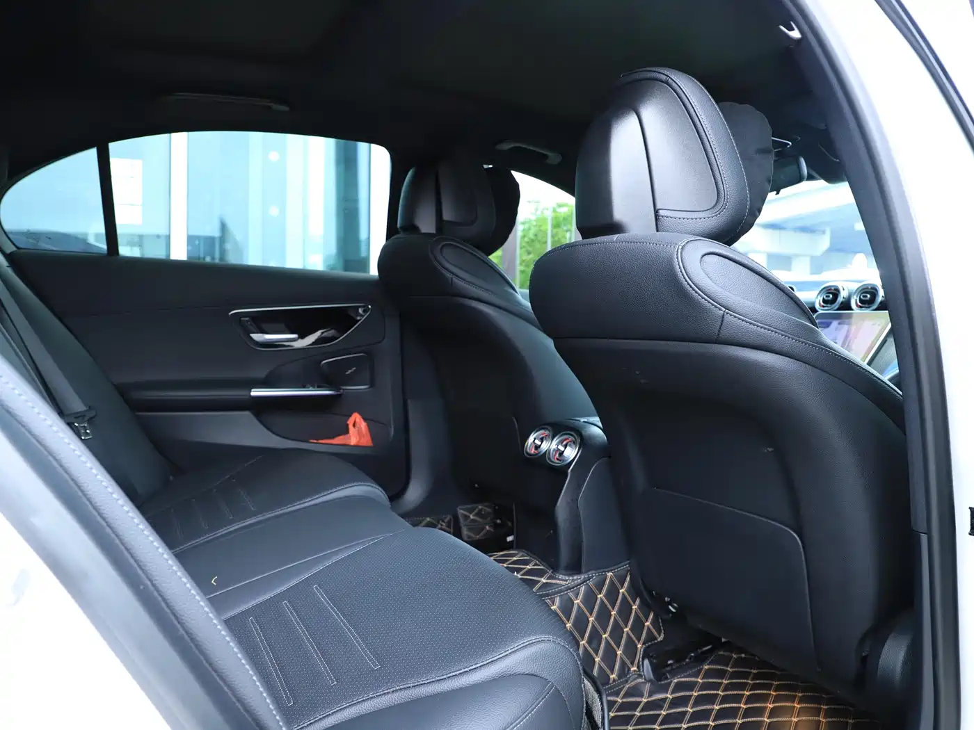 Mercedes-Benz C-Class 2024 C 260 L Sport фото 22